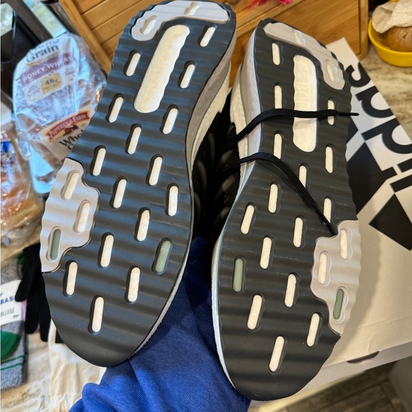 Men’s Adidas X_PLRBOOST ID 9435 sneakers size 11 US - Picture 6 of 9